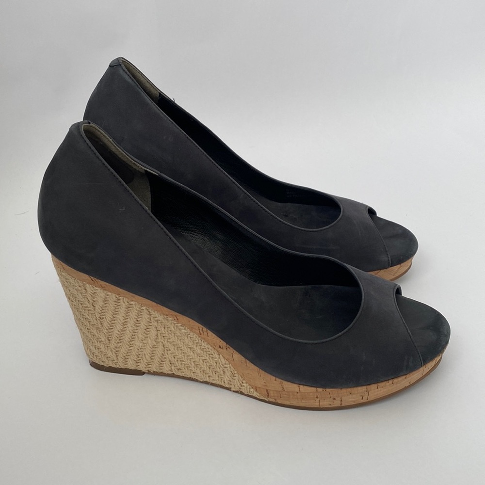 Cole Haan Nike Air Delfina Dark Blue Wedge Heels size 8